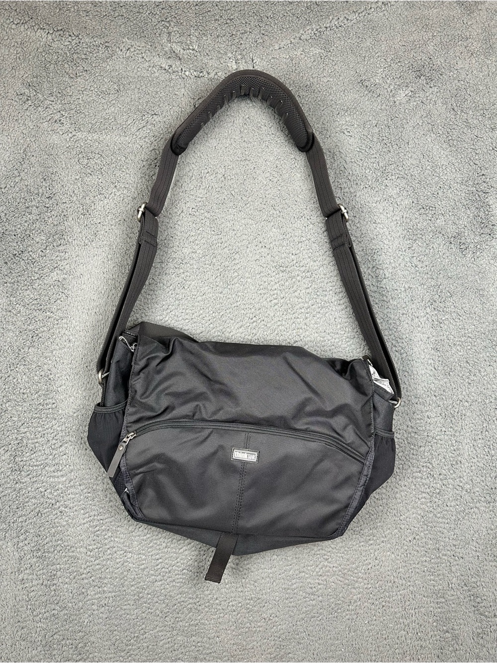 Think Tank CityWalker 20 Camera Messenger Bag Black iPad Compartment